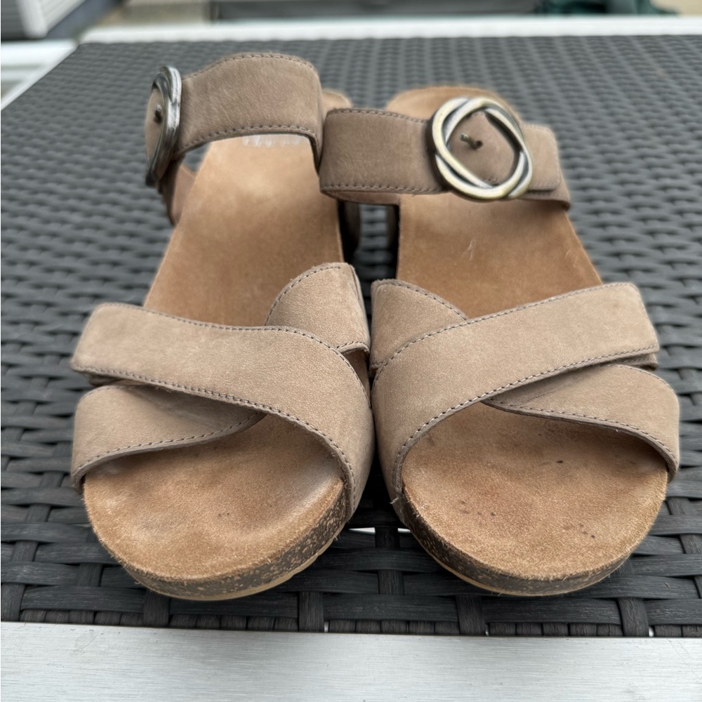 Dansko Tan Sandals with Crossed Straps and Buckle